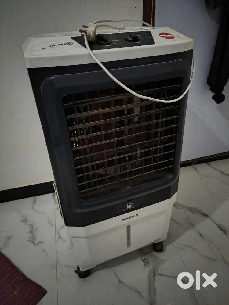 Aeroking Master 45 Liter Cooler with Heavy duty Motor  with wheels