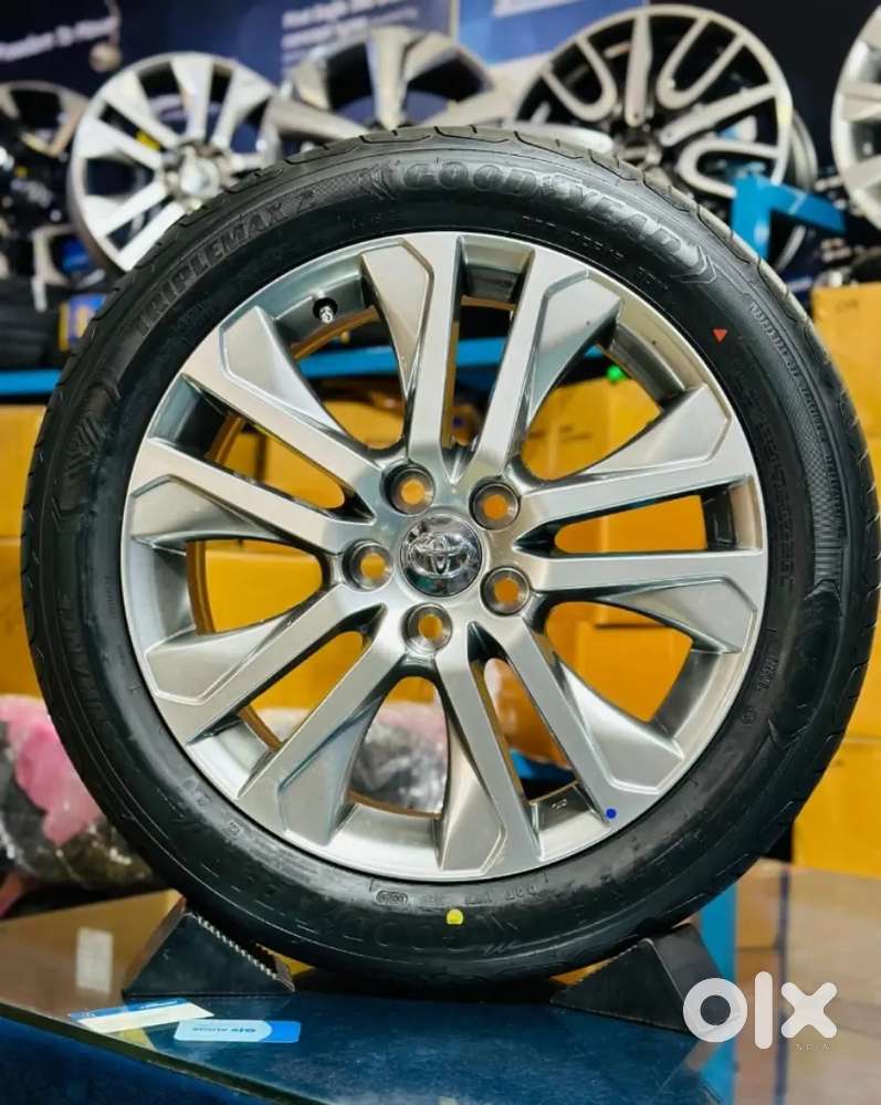 Hycross OEM Alloy wheels with Goodyear tyre set of four in best price