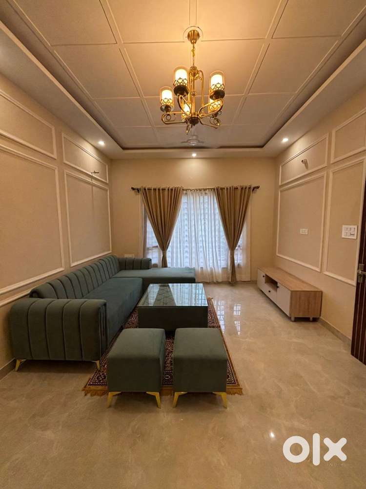 2 BHK LAVISH READY TO MOVE FLATFOR SALE ON CHD KURALI ROAD