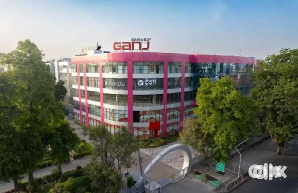 SAHARAGANJ MALL Boys And Girls Fresher And Experience Apply Now.