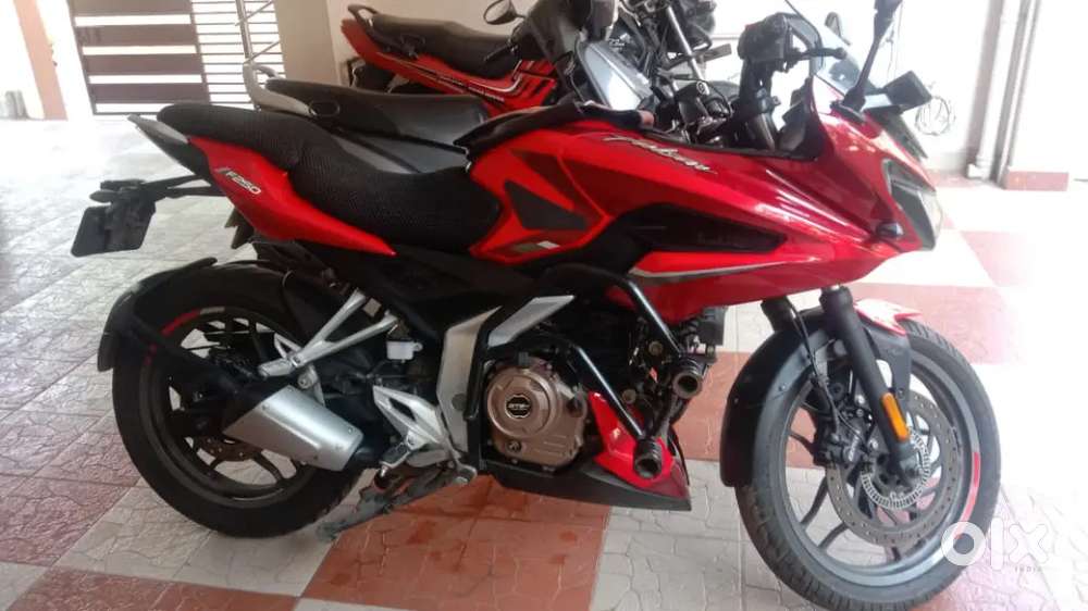 Powerful and stylish well maintained Pulsar F250 for sale