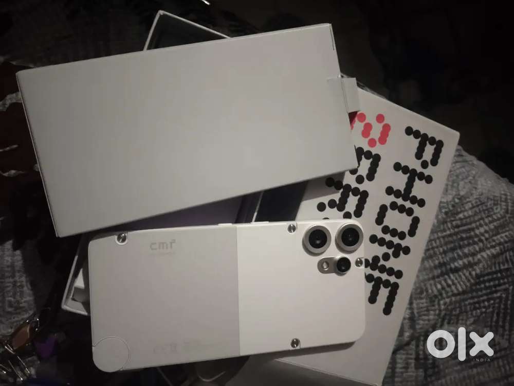Nothing phone 2 pro 8+128 White colour