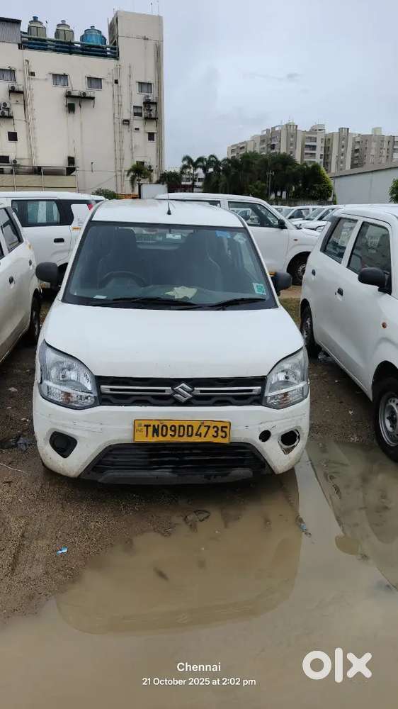 Chennai Taxi driver with UBER and Ola