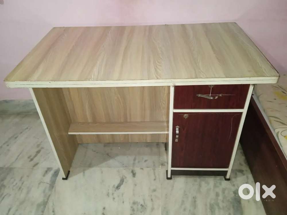 One Study table/ Office Table/ Computer Table is available for sale