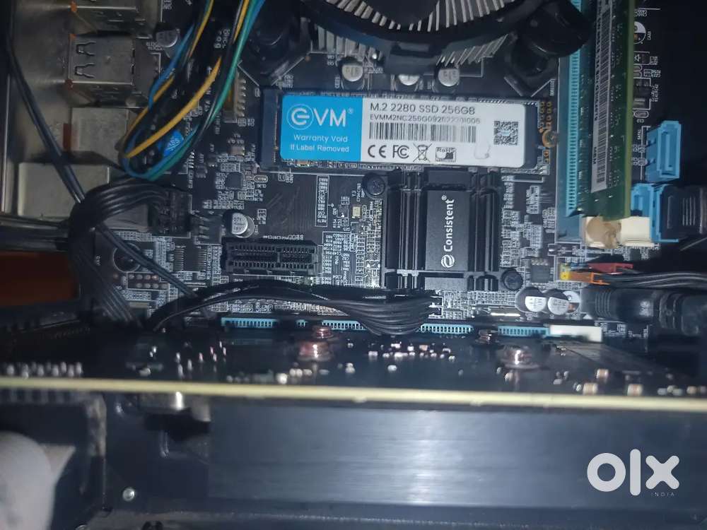 FULL GAMING CPU WUTH RGB