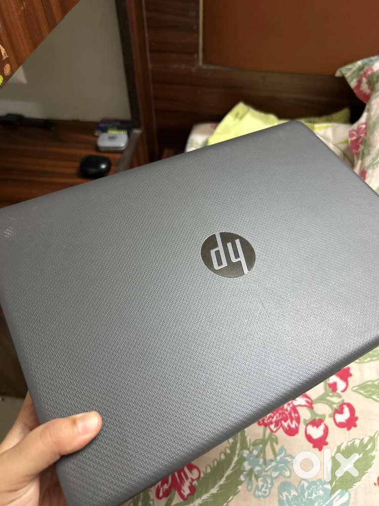 HP Laptop Ryzen 5 / 8GB RAM / Vega 8 Graphics – Very Good Condition