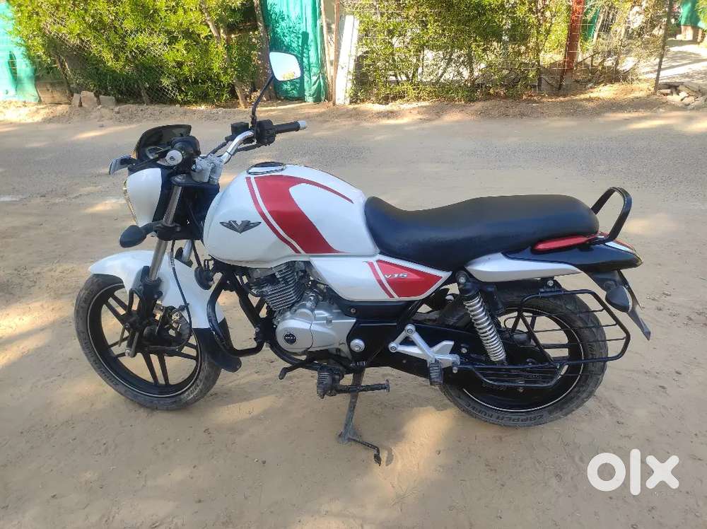 Bajaj vikrant December 2016 model first owner.RJ19 REGISTRATION