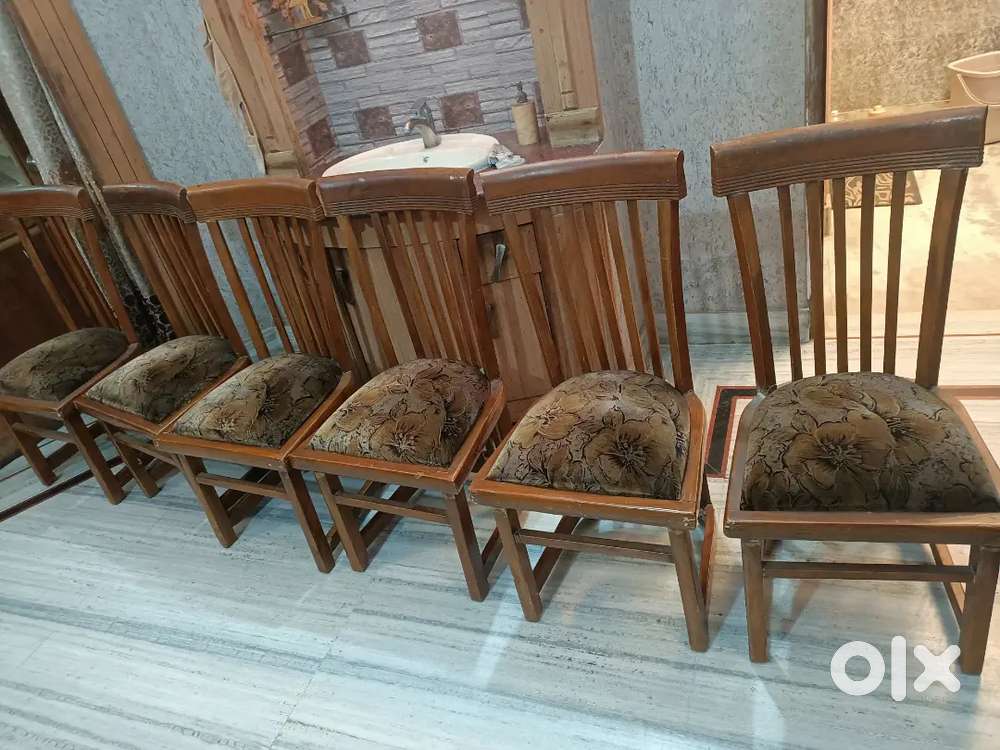 URGENT SALE . Sagwan 6 Chairs in Good condition.