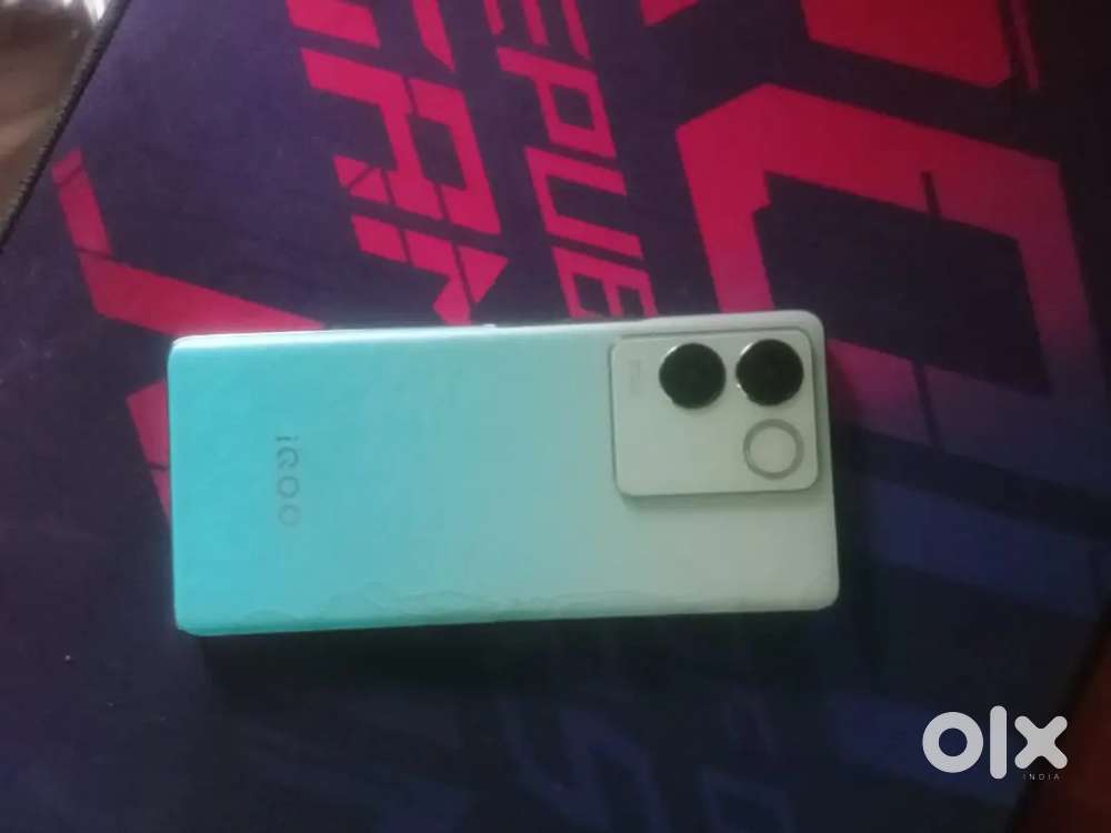 iQOO z7 pro ( 8 ,256) 1 year+ used