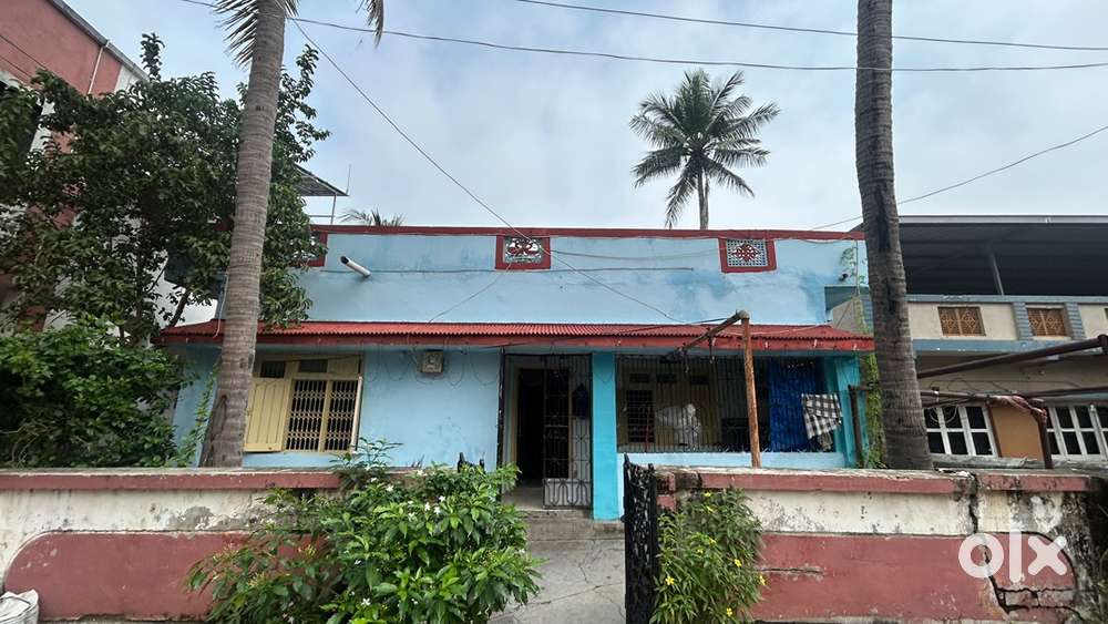 3BHK + 1RK House for Sale with Garden & Gas Connection