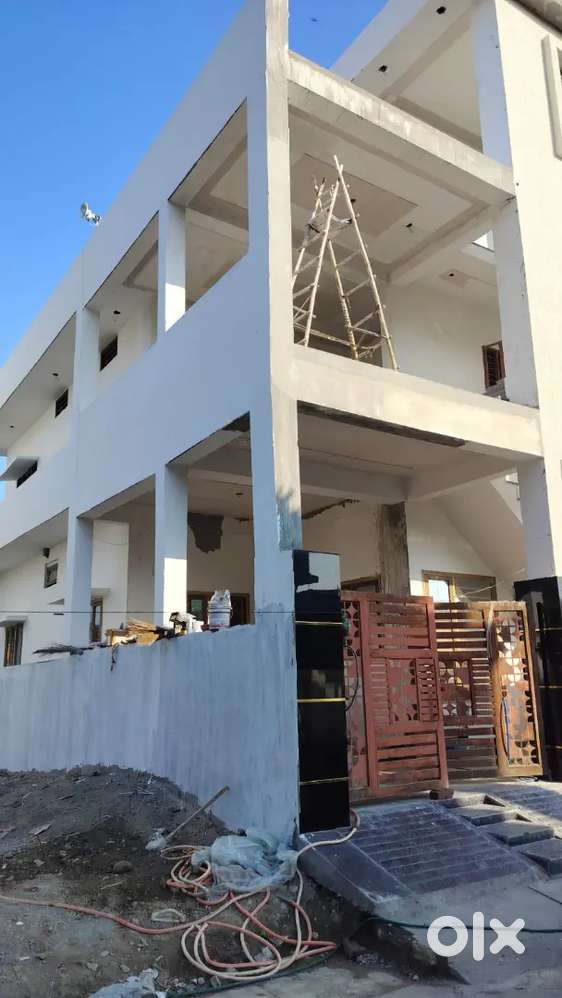 Prime and best location in Dehradun dawarkapuri