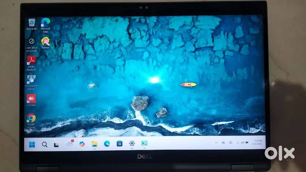 New condition Dell latitude 7390 2in1 touchscreen laptop