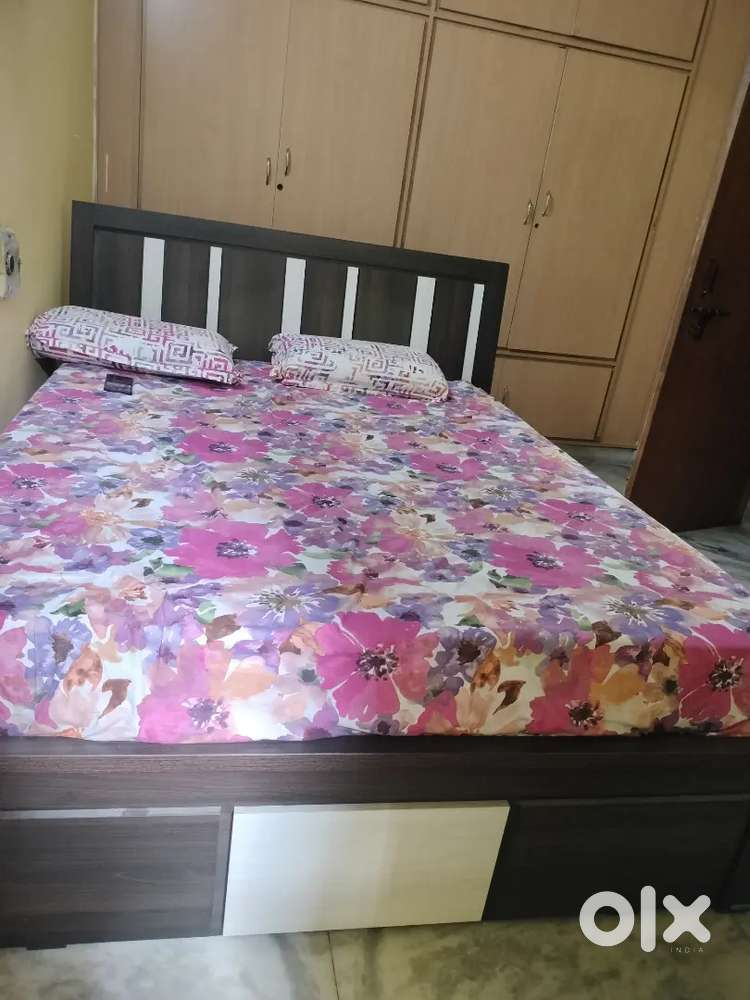 2 beds with mattress