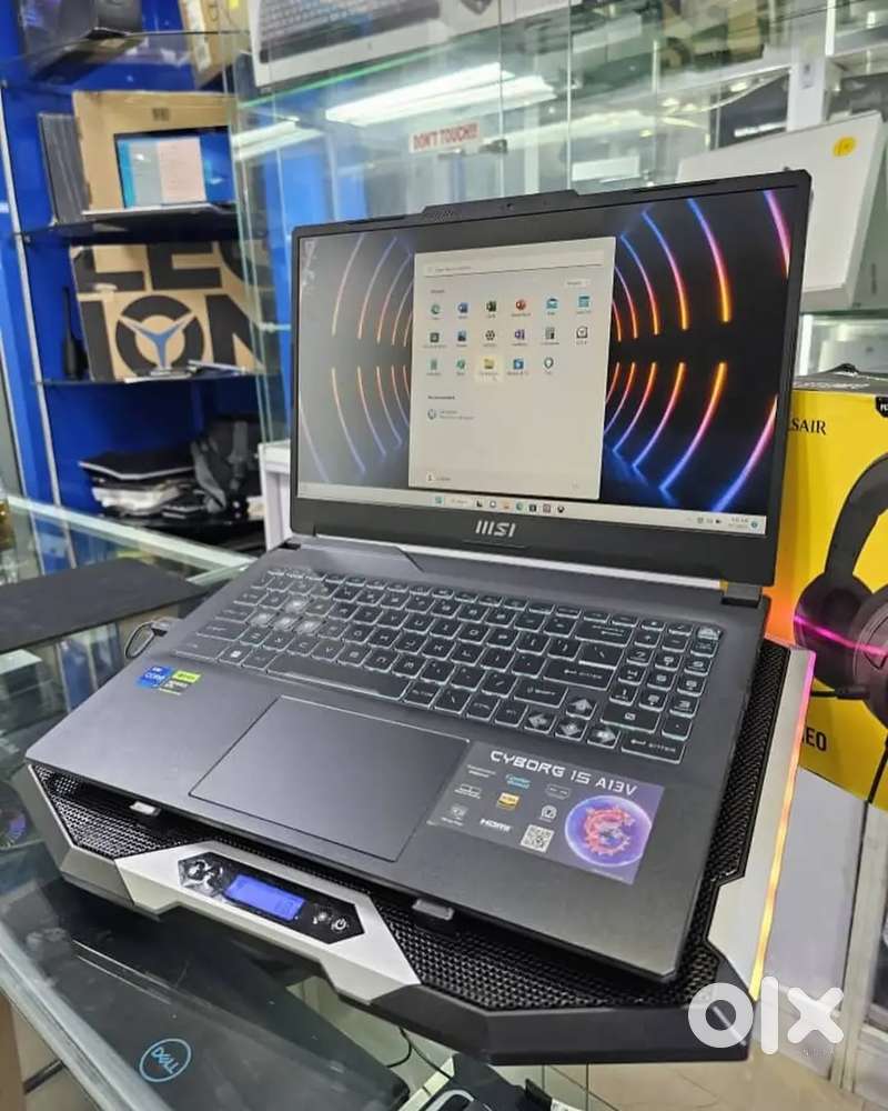 MSI Cyborg 15, Intel i7-13620H, 16GB RAM, 512GB SSD, RTX 4060
