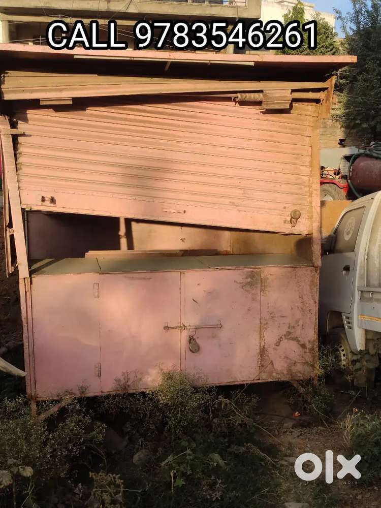 Best thadi or shop for tea , snacks, fast food