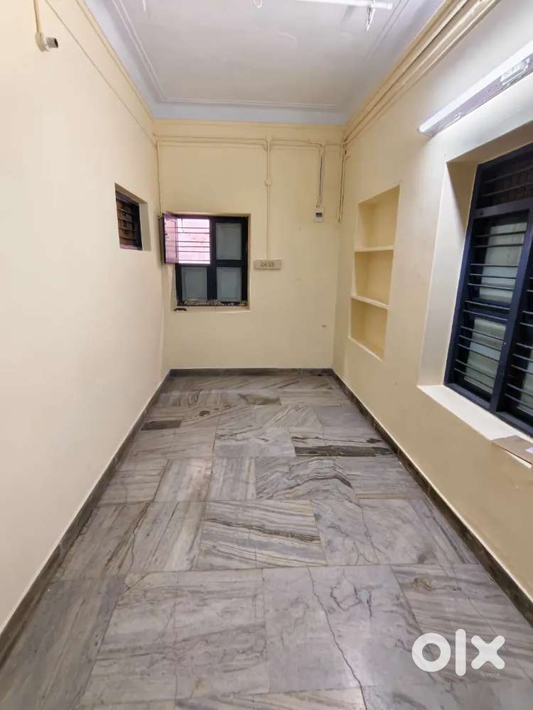 1 BHK Individual Sharing House Royapettah for Bachelors Per person 5K