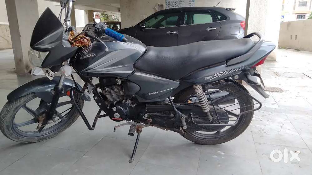 Honda Shine Gray Color