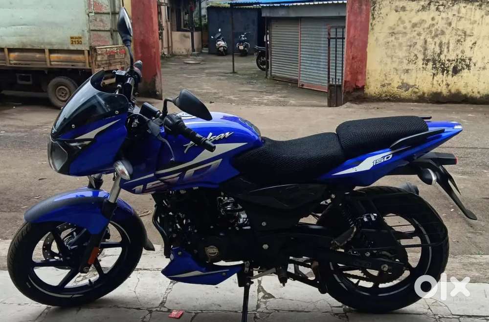 Showroom Condition Bajaj Pulsar 150 Twin Disc,Reg 30 Nov 2024 For Sale
