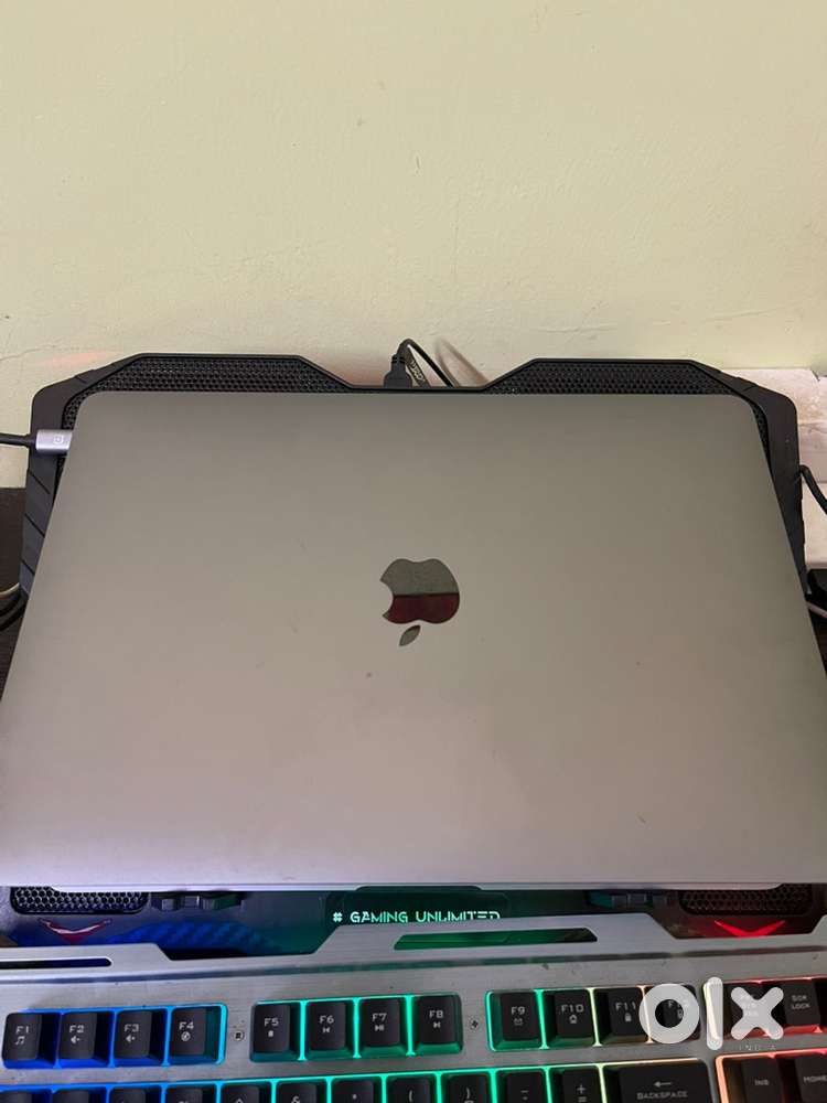  MacBook Air M1 (2020)  Excellent Condition  AppleCare+ till 2027