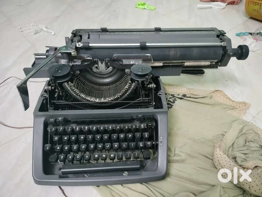 Godrej English Typewriting Machine