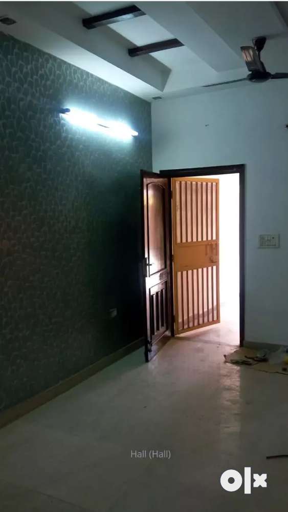 2 bhk front side flat available in vasundhra sec 13