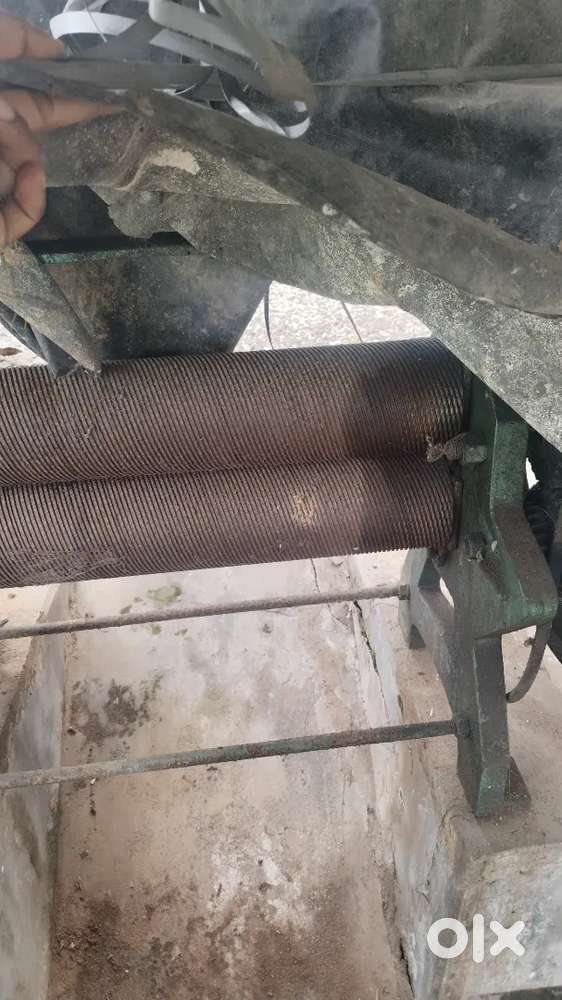 Motor machine for rubber sheet making