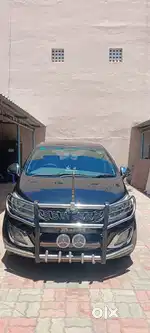 Mahindra Marazzo