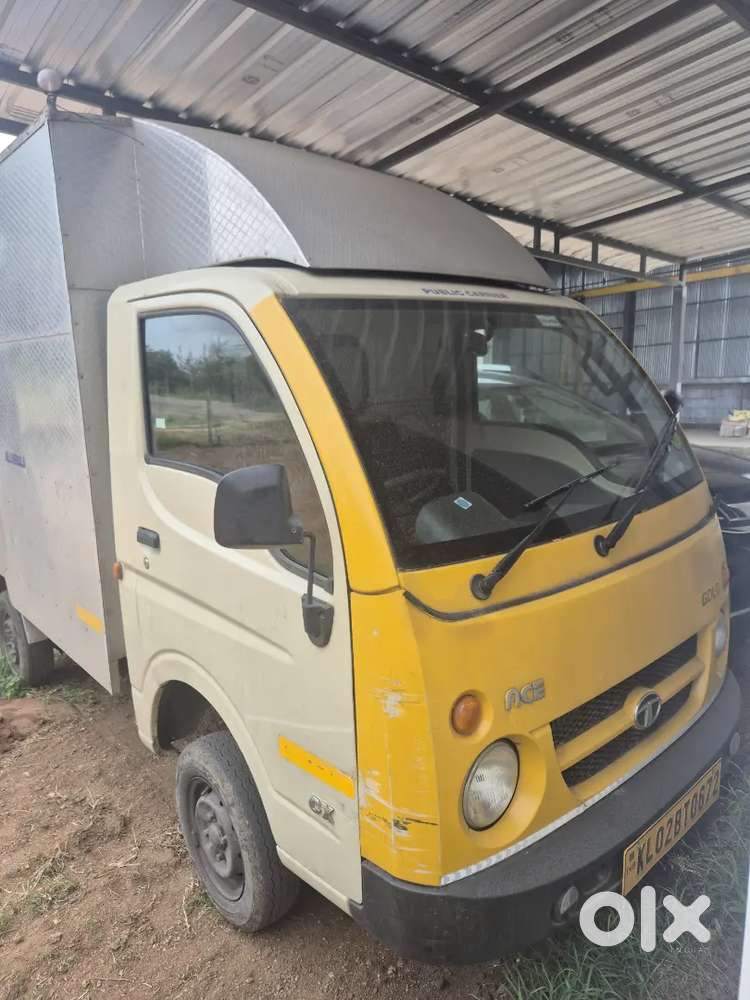 Ace Gold Petrol Closed Body