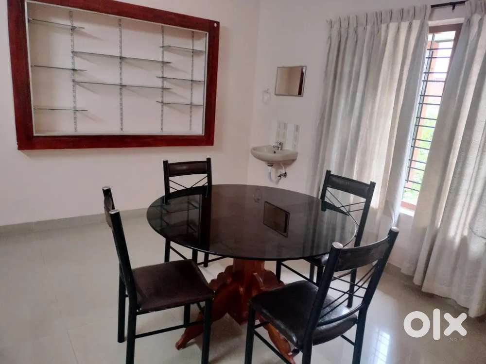 Upstair 2Bhk Furnished House..Family Only..Kowdiar Golf Links Area..