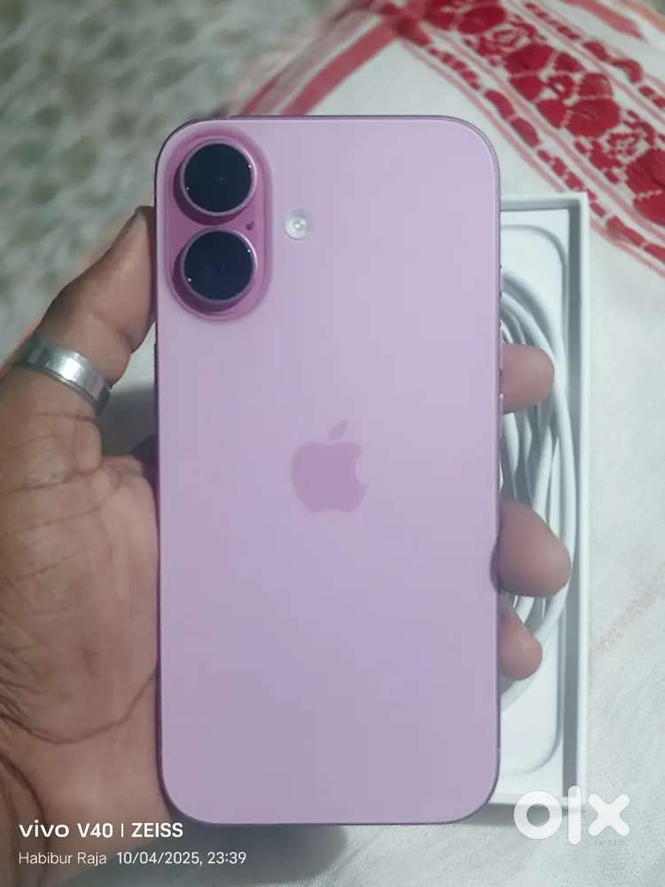 I Phone 16  10 Days Old
