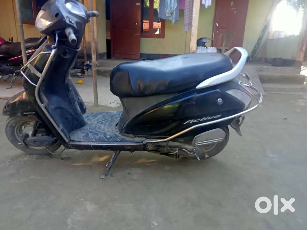 Combi brakes indicator  50kmpl mileage