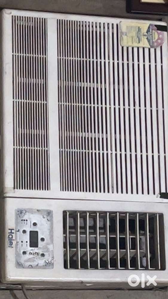 Haier window ac 2 yr old