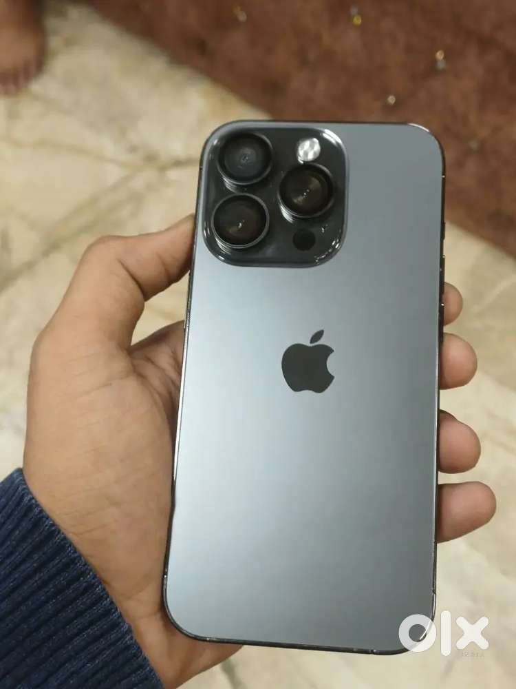 Iphone 14 pro 128 gb condition very good with box bill black colour