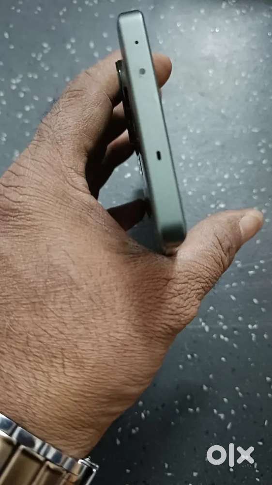 GT 6T 12/256 100% condition no scratches ani one with bast cover