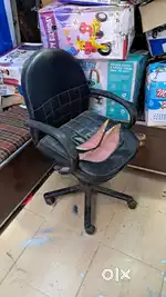 Revolving chair