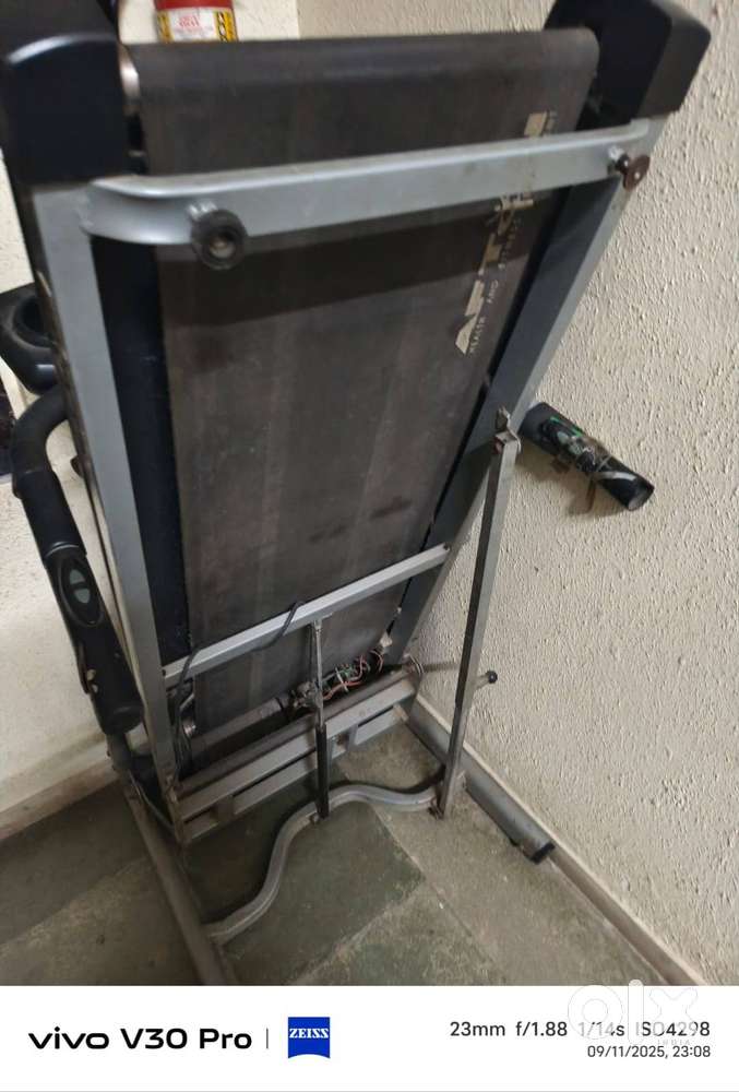 Afton Motorized Treadmill in Good Condition – Perfect for Home Workout