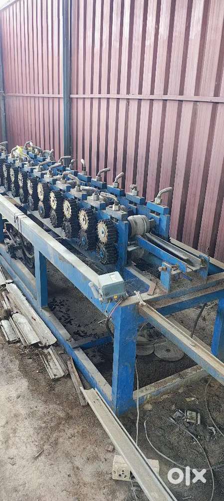 Shutter rolling machine