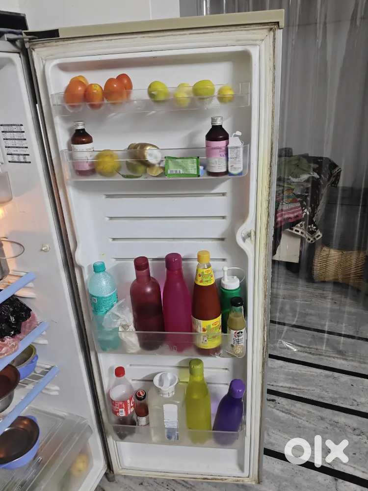 Lg refrigerator 270 liter