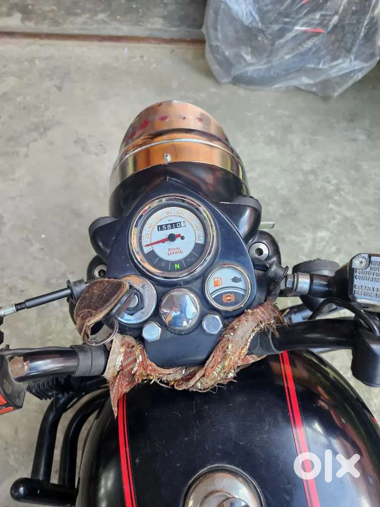 Royal Enfield Classic 350 Stealth Black - Excellent Condition
