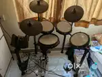 Electric drum kit plus amplifier