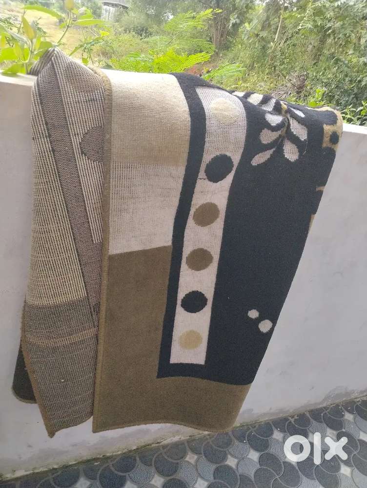 Carpet ,cupboard ,dressing table