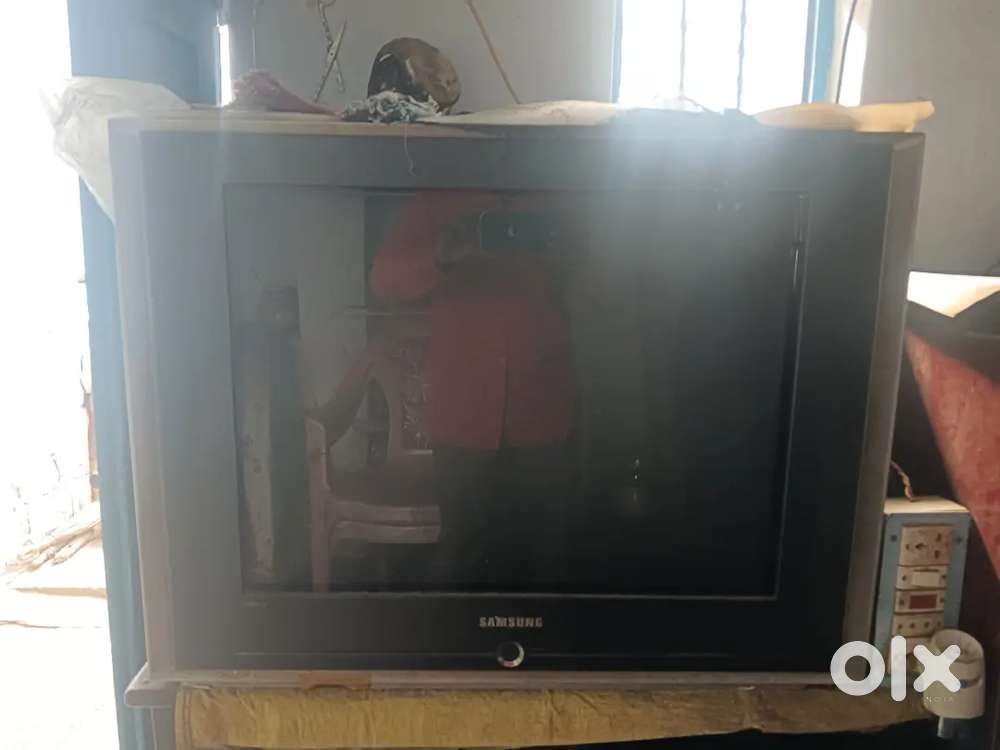 SAMSUNG TV