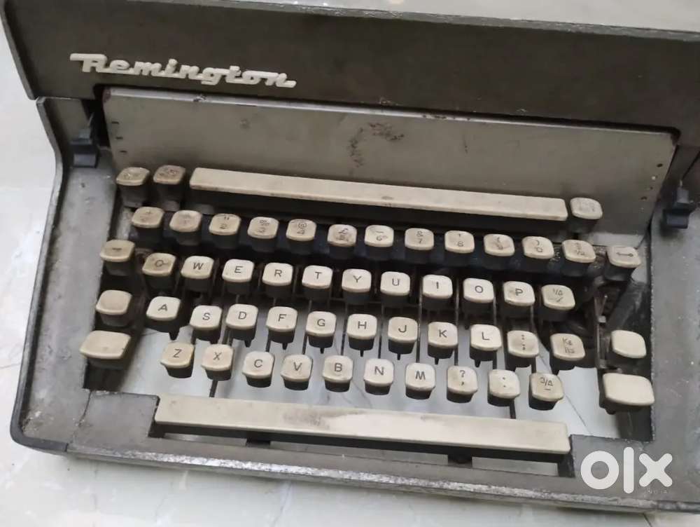 type writer REMINGTON