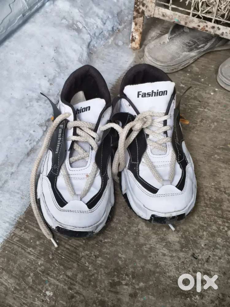 Fashion shoes