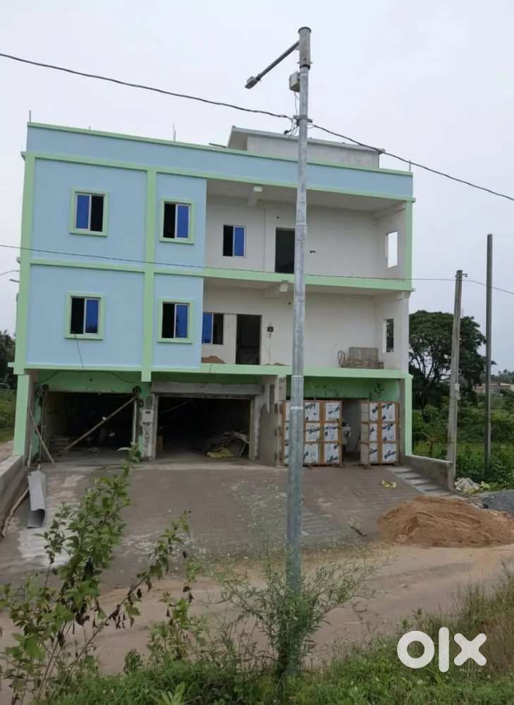 Commercial space for bank,showrooom,