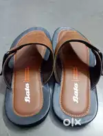 Bata chappals size 7     only two time used good quality