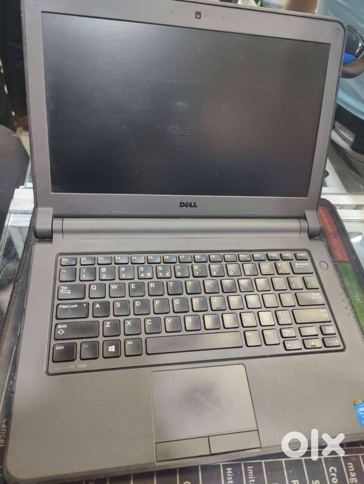 DELL Latitude 3350