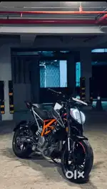 Show room track