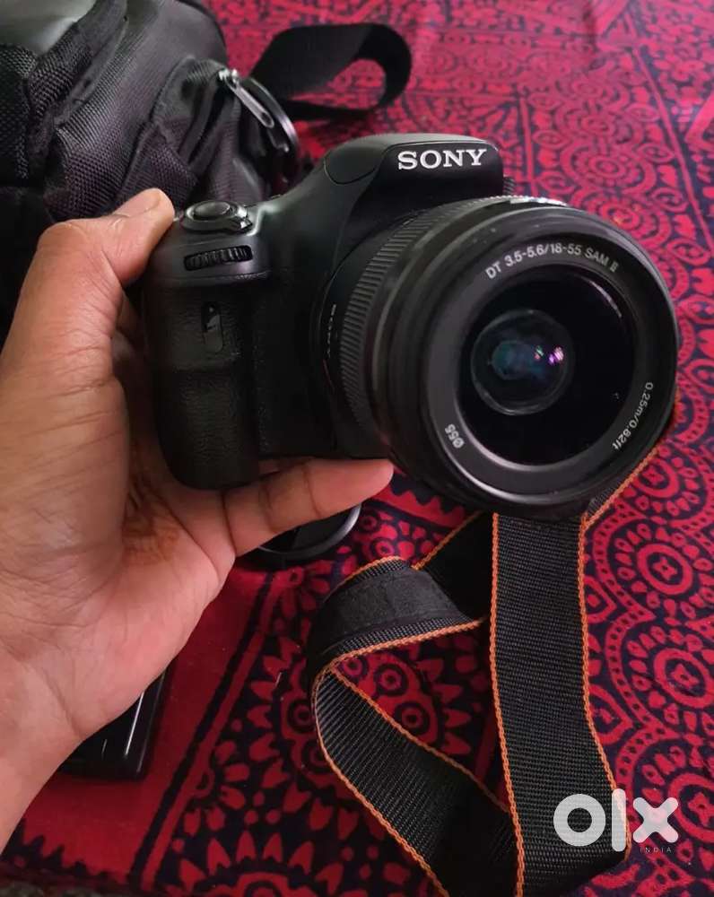 Sony Alpha 58 very less used in new condition