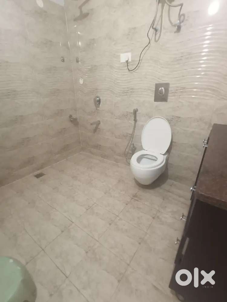 Newly built first floor three bhk 10 m Sec 16 Panchkula